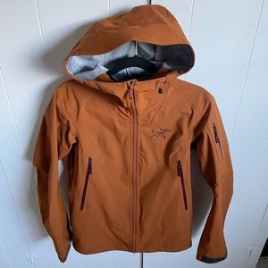 Arcteryx Sentinel Jacket. Small. Rust brown.
